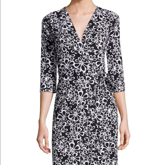 DVF New Julian Two Wrap Dress Halo Petal Black - Picture 2 of 7